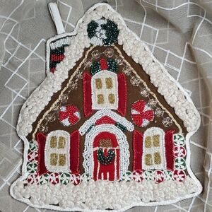 Festive‎ Gingerbread House Kitchen Decoration